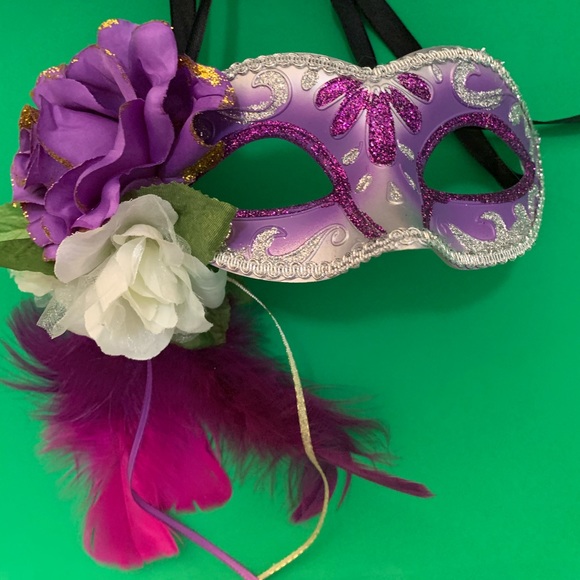 Hand made Mardi Gras - Picture 1 of 1